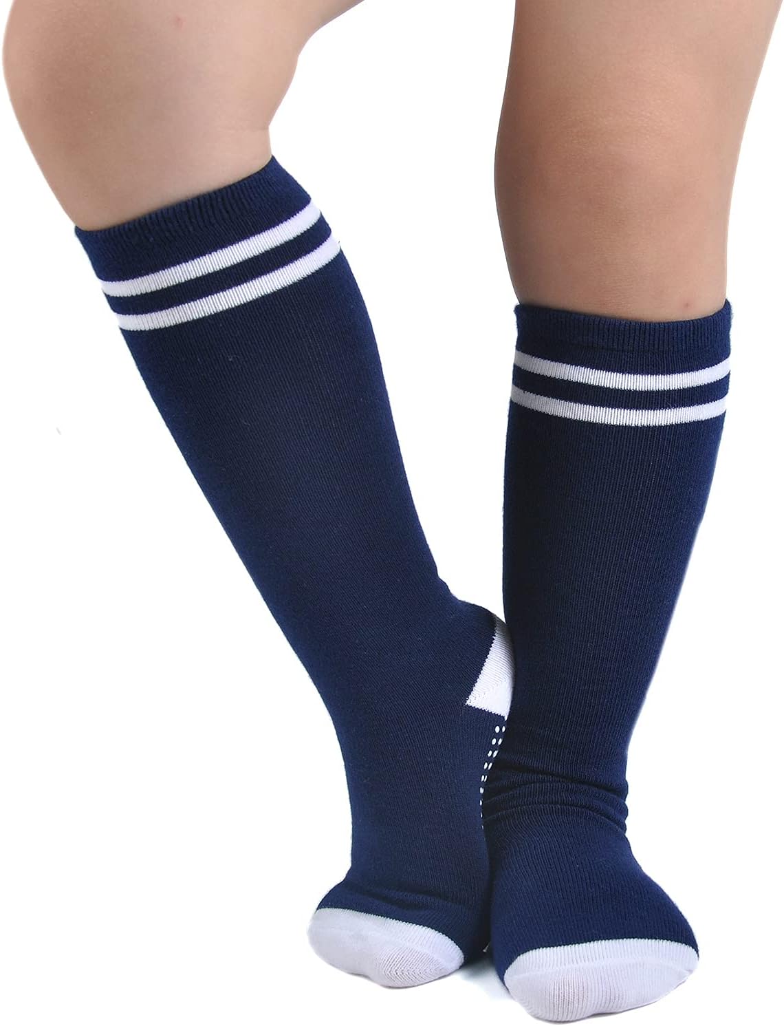 Tackles the day with style and confidence