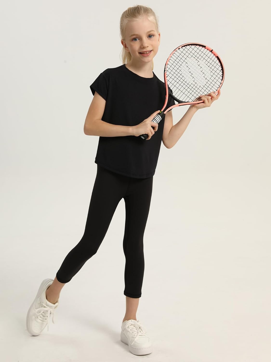MCEDAR Girls Lightweight Modal T-SHIRT Perfect for a Perfect Workout