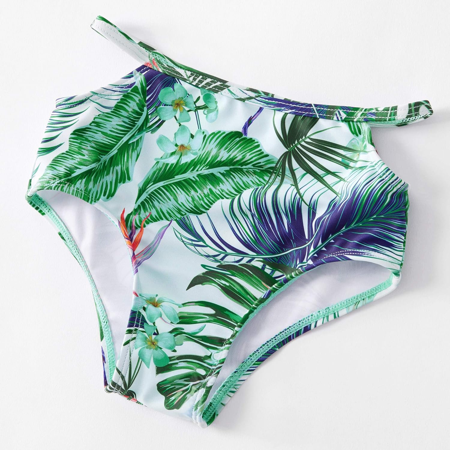 Family-Friendly swimsuits for Momme Me